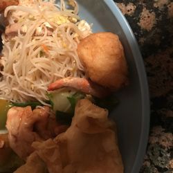 Li Lai Wok - The smaller of the chicken toes.