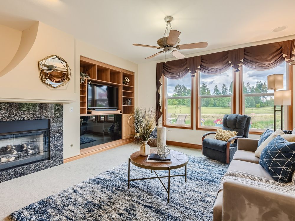 KELSEY SAYLOR HAPPILY EVER AFTER REALTOR JOHN L. SCOTT Updated