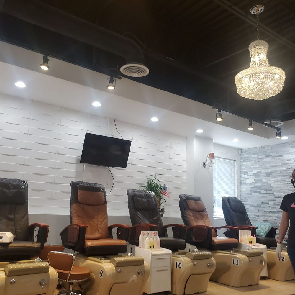 Trendy Nails & Spa - Tamarac - A great day to be pampered - Nail Salons Near Me - Denver, Colorado