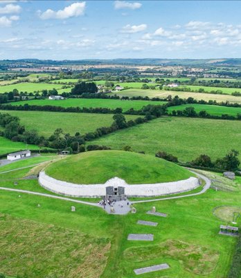 Newgrange by null