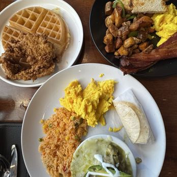 Toast  Downey - Chicken and waffles, chile verde , bacon breakfast - Breakfast & Brunch Near Me - Downey, California