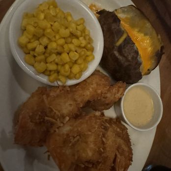 Cheddar's Scratch Kitchen - Coconut Shrimp - American Near Me - Miami, Florida