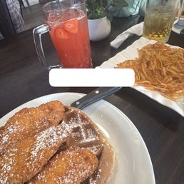 Chicken and waffle Hash browns  Strawberry lemonade Apple juice