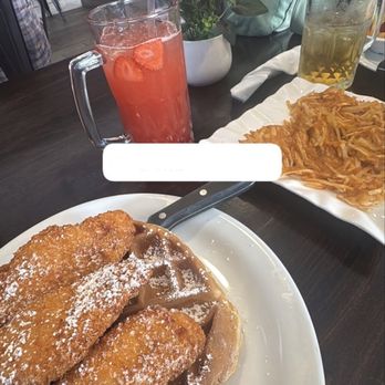 Aragon House Cafe - Chicken and waffle Hash browns  Strawberry lemonade Apple juice - Breakfast & Brunch Near Me - Bellflower, California