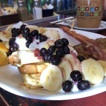 Vanta Cafe - Deluxe French toast special (bananas, blueberries, whipped cream, bacon, and sausage) - Breakfast & Brunch Near Me - Wailuku, Hawaii