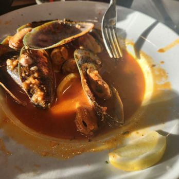 Roux Seafood Kitchen - Green mussels - Seafood Near Me - Huntington Beach, California Roux Seafood Kitchen - Green mussels - Seafood Near Me - Huntington Beach, California