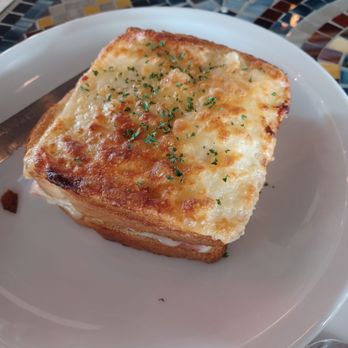 Le Cafe De Paris - Croque Monsier - Coffee & Tea Near Me - Orlando, Florida Le Cafe De Paris - Croque Monsier - Coffee & Tea Near Me - Orlando, Florida