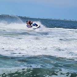 Fin's Jet Ski Tours and Pontoon Boat Cruises