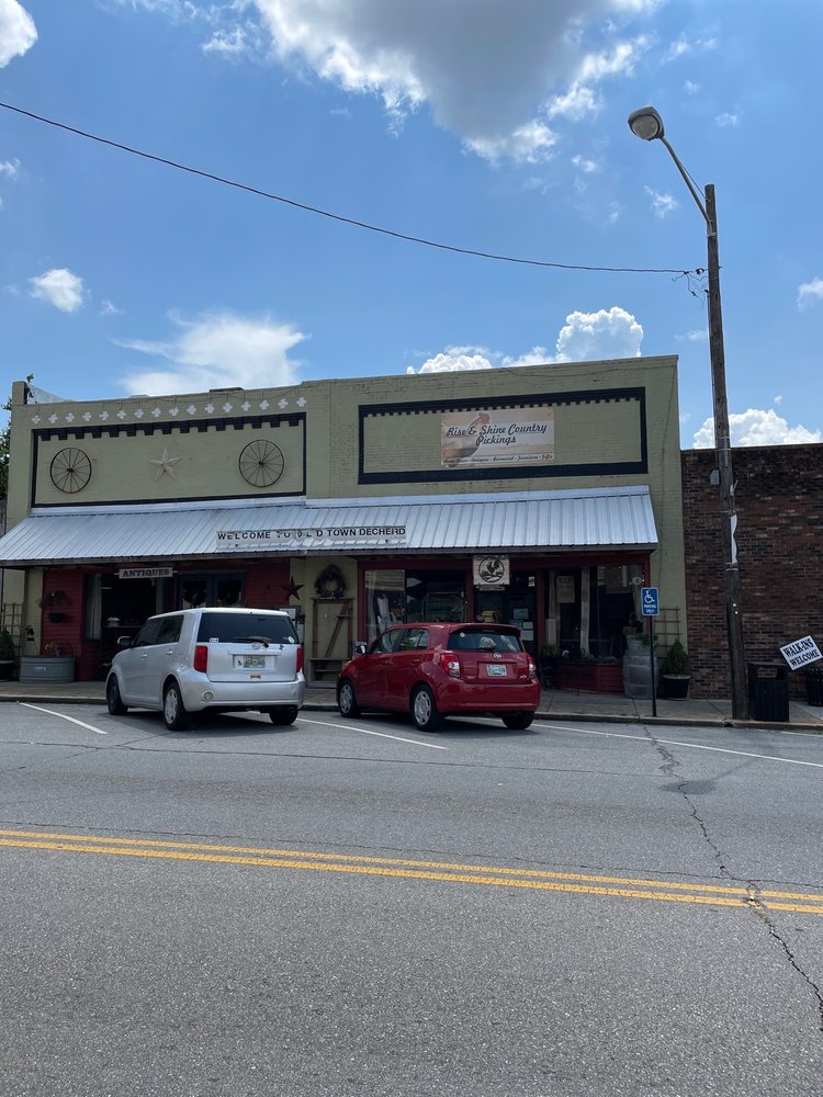 RISE & SHINE COUNTRY PICKINGS 202 E Main St, Decherd, Tennessee