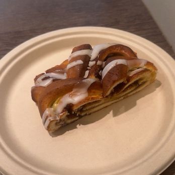 Lagkagehuset - Bakeries Near Me - Copenhagen, 84 Lagkagehuset - Bakeries Near Me - Copenhagen, 84