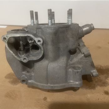 Elite Vapor Honing - Honda CR250 Cylinder Head after degreasing in UltraSonic Cleaner - Sandblasting Near Me - Danville, California