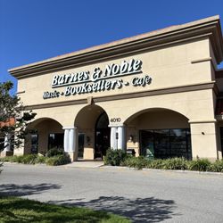 Barnes & Noble Booksellers