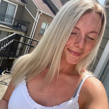 Salon Simis - Platinum blonde and trim - Hair Extensions Near Me - Fairfax, Virginia Salon Simis - Platinum blonde and trim - Hair Extensions Near Me - Fairfax, Virginia