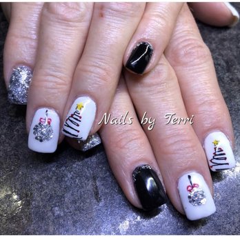 Nails by Terri - Christmas - Nail Technicians Near Me - Camrose, Alberta Nails by Terri - Christmas - Nail Technicians Near Me - Camrose, Alberta