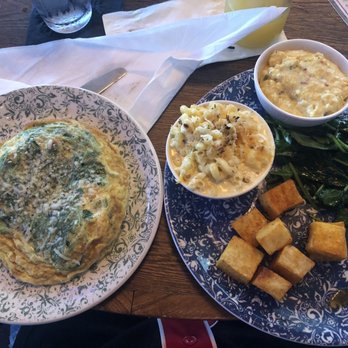 Botica - botica omlette, macaroni and cheese, cheddar grits, spinach, and Potatoes - Mexican Near Me - Atlanta, Georgia