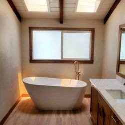R H E Contracting - Bathroom remodel