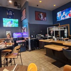 Buffalo Wild Wings - Seating