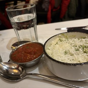 Harry & Izzy's - Guacamole and salsa - Steakhouses Near Me - Indianapolis, Indiana