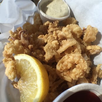 Sam's Chowder House - Calamari with some lemon - Seafood Near Me - Half Moon Bay, California