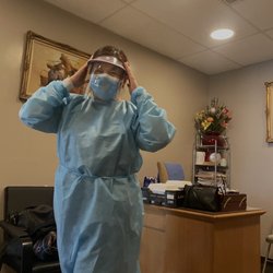 Reseda Smile Dental: Sharon Bernal-Belen