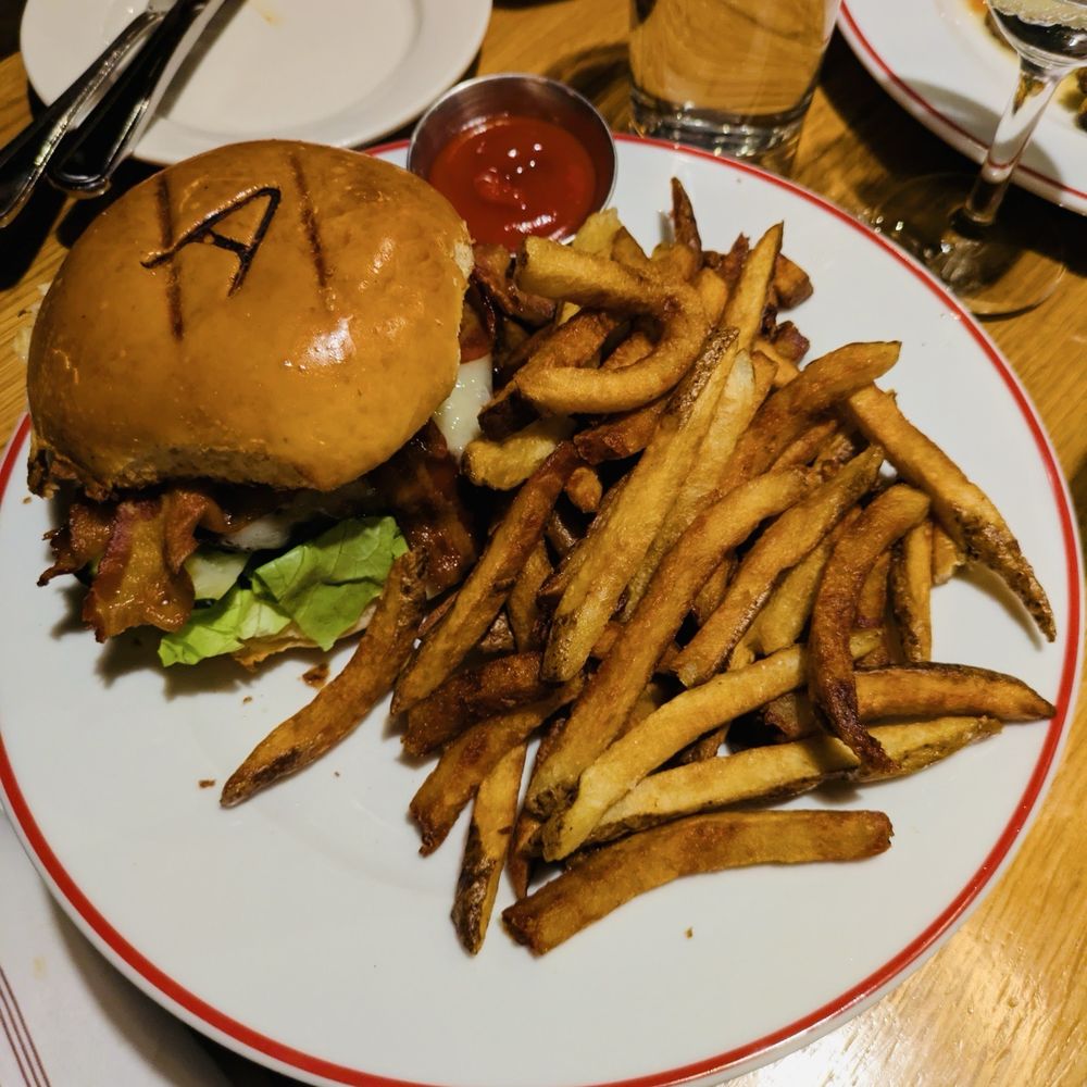 Amelie - Amelie Cheeseburger Dinner - Wine Bars Near Me - Washington, DC, District of Columbia