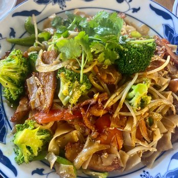 Midtown Pho - Stir-Fry Rice Noodle | Hu Tieu Xao Mi - Wine Bars Near Me - Raleigh, North Carolina Midtown Pho - Stir-Fry Rice Noodle | Hu Tieu Xao Mi - Wine Bars Near Me - Raleigh, North Carolina