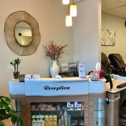 Bonvie Nails & Spa - Bonvie Nails Forest Grove Reception Area