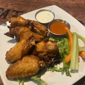 Robin's Northside Bar & Grill - Wings with honey hot on the side - Beer Bar Near Me - Lebanon, Oregon Robin's Northside Bar & Grill - Wings with honey hot on the side - Beer Bar Near Me - Lebanon, Oregon