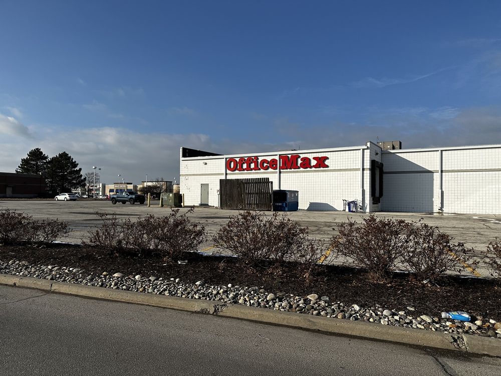 OFFICEMAX Updated August 2024 6520 Centers Dr, Holland, Ohio