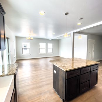 Reinhardt Homes - Open lower level floor plan in this two story in La Pine - General Contractors Near Me - Redmond, Oregon Reinhardt Homes - Open lower level floor plan in this two story in La Pine - General Contractors Near Me - Redmond, Oregon