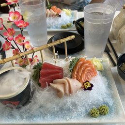 Takumi-Ko Sashimi Trio. Miso soup, rice, and nine pieces of delicious sashimi, all for $20 ! Takumi-Ko Sashimi Trio. Miso soup, rice, and nine pieces of delicious sashimi, all for $20 !