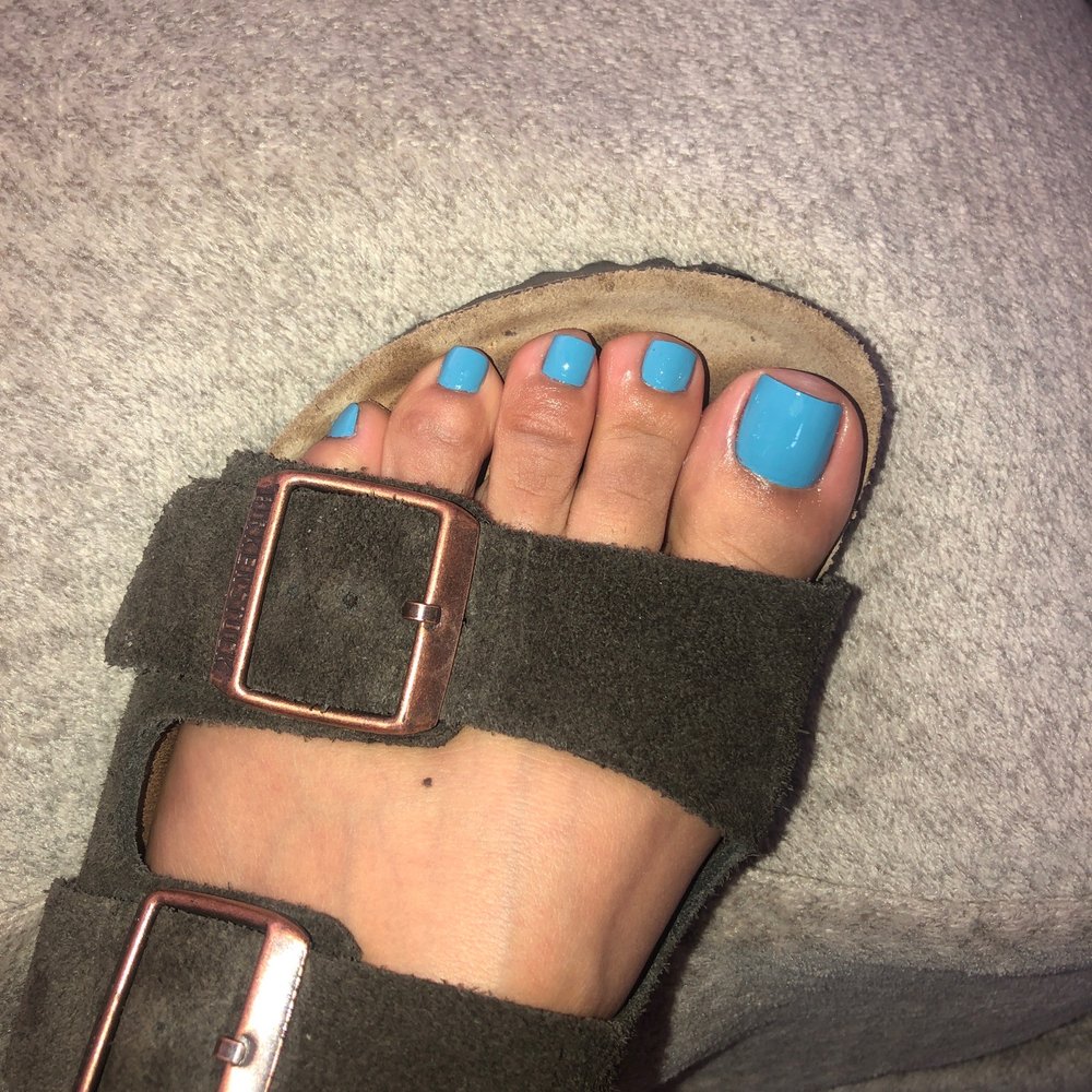 Chill Nails Spa  - Super cute colors to choose from(: - Nail Salons Near Me - Cypress, California