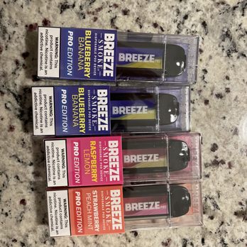 2 P'S SMOKE SHOP - Updated May 2026 - 16 Photos - 6609 N Clark St, Chicago,  Illinois - Vape Shops - Phone Number