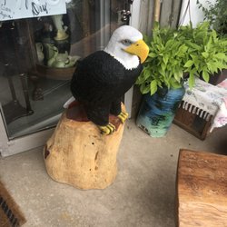 Lisa’s Eagle Nest Flea Market