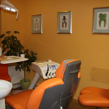 Zahnarztpraxis Dr. Stöcker - Behandlungszimmer 2 - Prophylaxe - Dentists Near Me - Bamberg, BY Zahnarztpraxis Dr. Stöcker - Behandlungszimmer 2 - Prophylaxe - Dentists Near Me - Bamberg, BY