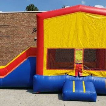 Xtreme Compound - Red and blue combo - Bounce House Rentals Near Me Xtreme Compound - Red and blue combo - Bounce House Rentals Near Me