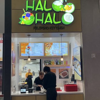Halo Halo - Small food stall located in the Venetian Resort's Food Court - Filipino Near Me - Las Vegas, Nevada Halo Halo - Small food stall located in the Venetian Resort's Food Court - Filipino Near Me - Las Vegas, Nevada