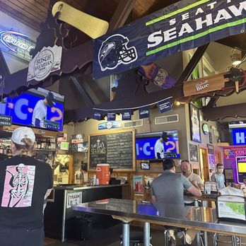 Pour House Bar & Grill - Inside - American Near Me - North Bend, Washington