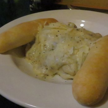 Teddys Barn And Grill - White Cheese Chicken Lasagna - American Near Me - Anamosa, Iowa