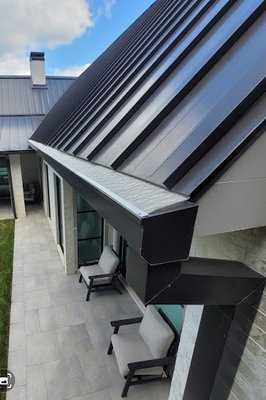 Gutter Repair Services - Gutters get dented and sometimes gutters aren’t pitched correctly. These examples are just a couple of reasons that your gutters may not function as intended. When gutters are not able to do their job due to damage or compromised condition, the result can be foundation damage, basement leaks, and other expensive damage. As the trusted and dependable Nashville area source for gutter service, Apex Gutter Pro is here to solve your gutter issues with expert gutter repair. As with all of our services, you can count on us for excellent service and fair pricing. Some of our repair services include:
Repair Damaged Gutters
Replace Gutter Sections
Re-pitch Gutters
Install Reinforced Hangers and/or Spikes Gutter Repair Services - Gutters get dented and sometimes gutters aren’t pitched correctly. These examples are just a couple of reasons that your gutters may not function as intended. When gutters are not able to do their job due to damage or compromised condition, the result can be foundation damage, basement leaks, and other expensive damage. As the trusted and dependable Nashville area source for gutter service, Apex Gutter Pro is here to solve your gutter issues with expert gutter repair. As with all of our services, you can count on us for excellent service and fair pricing. Some of our repair services include:
Repair Damaged Gutters
Replace Gutter Sections
Re-pitch Gutters
Install Reinforced Hangers and/or Spikes
