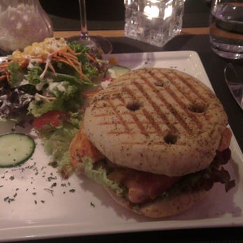 Jam Jam - Chicken Chili Burger - Mediterranean Near Me - Luzern, LU