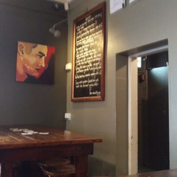 Rainbow Hotel - Hotels Near Me - Fitzroy, VIC