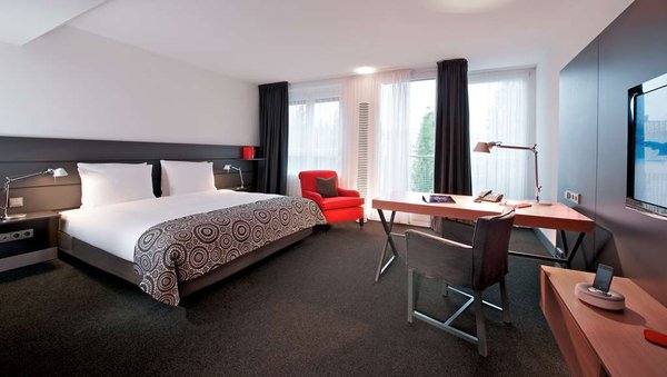 THE MADISON Hotel Hamburg by null