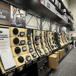 Best Buy Southaven - Auto radio selection
