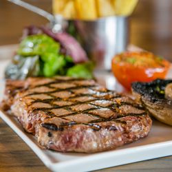 Three Horseshoes Inn