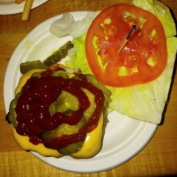 Corner Bistro - Cheese burger - American Near Me - New York, New York