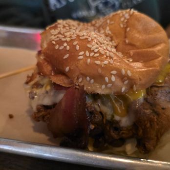 5280 Burger Bar - Chicken - Burgers Near Me - Denver, Colorado 5280 Burger Bar - Chicken - Burgers Near Me - Denver, Colorado