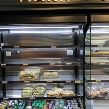 Paris Baguette - Section for sandwiches and drinks - Bakeries Near Me - Monrovia, California