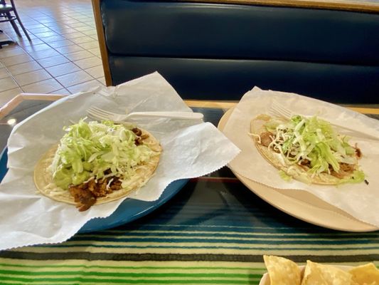 Taqueria Los Compadres by null