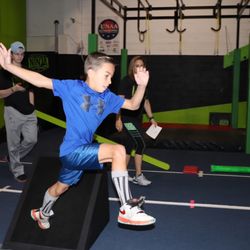 Ultimate Ninja Warrior - Angled Steps
